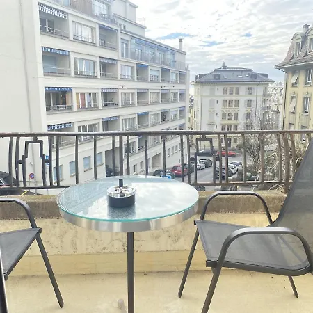 Cozy Close To Center And Train Station * 로잔